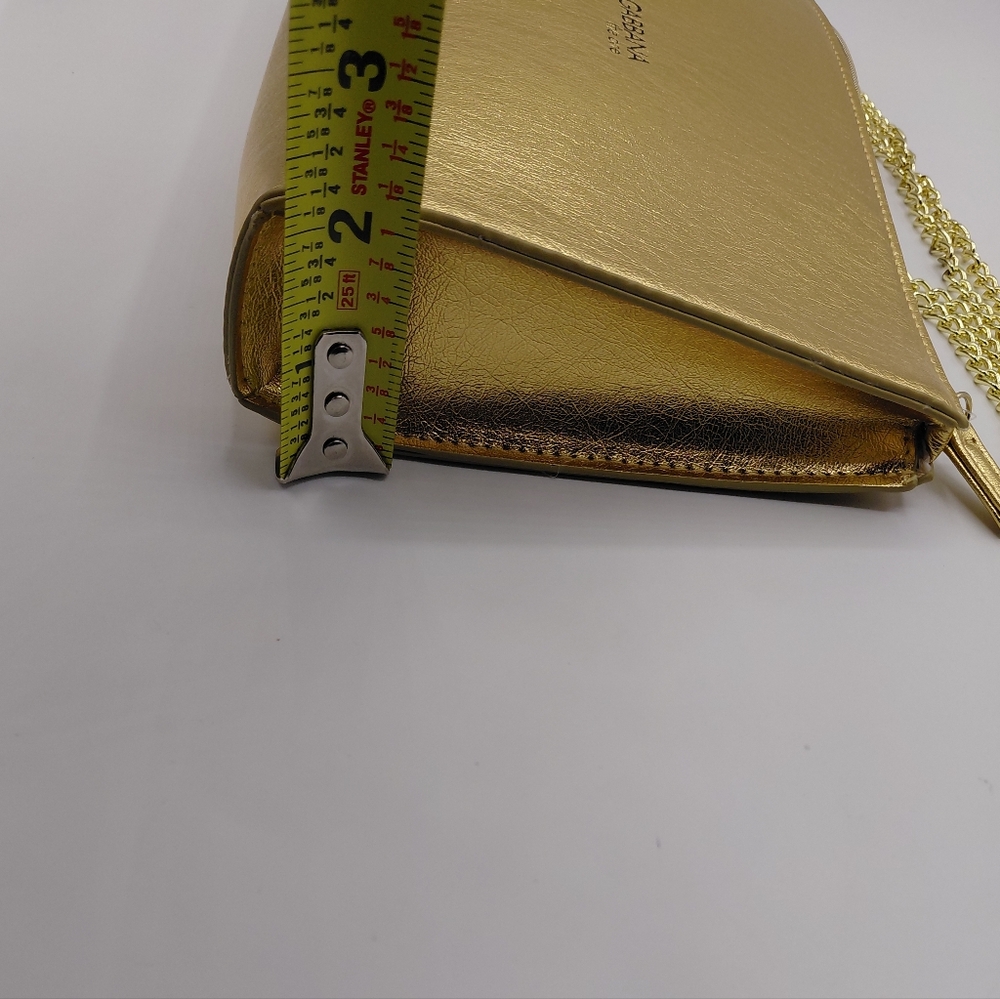 Dolce & Gabbana The One Gold Clutch - Picture 8 of 11